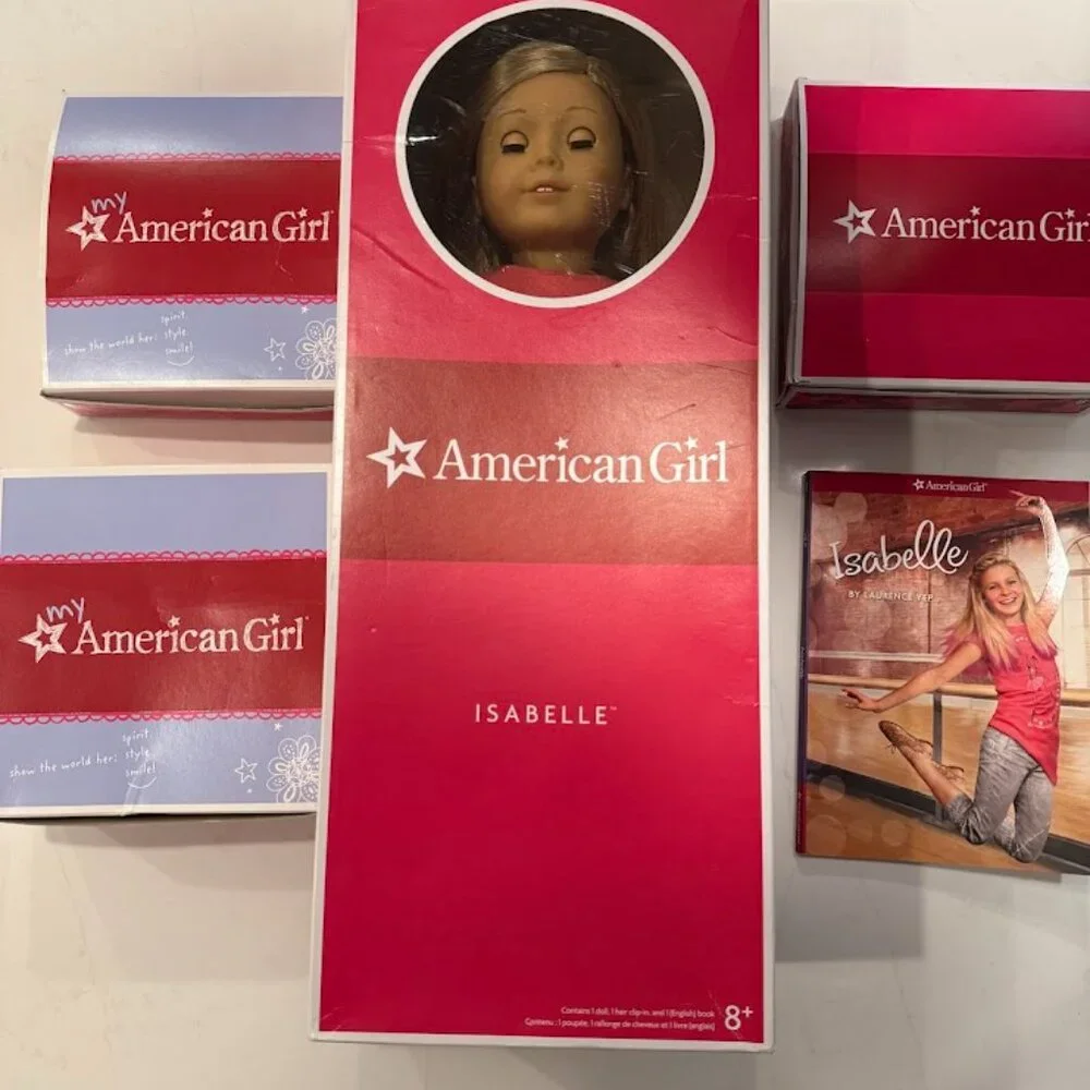 American Girl Doll - Isabelle Doll of the Year 2014 with outfits and accessories - Picture 6 of 10